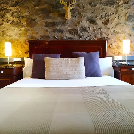 Rural Curia 2* El Castellar