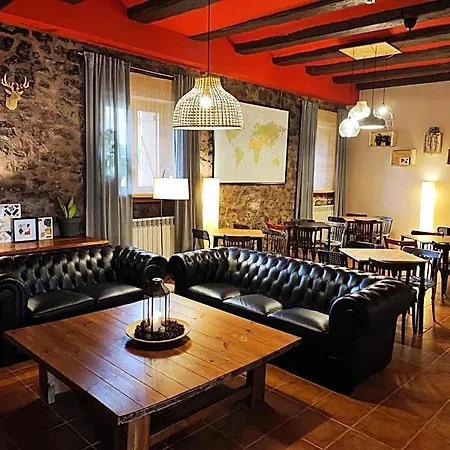 Hotel Rural Curia El Castellar