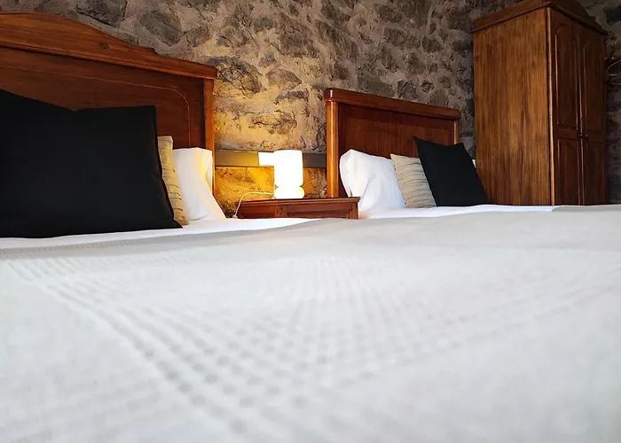 Hotel Rural Curia El Castellar