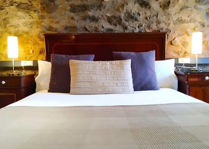 Rural Curia 2* El Castellar